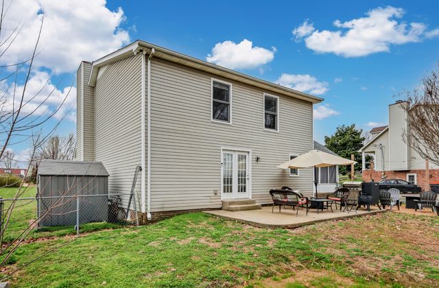 3526 Clearwater Dr, Clarksville, TN 37042