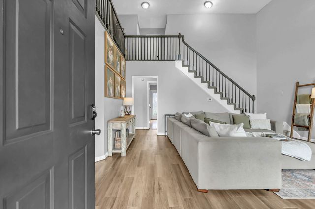 3526 Clearwater Dr, Clarksville, TN 37042