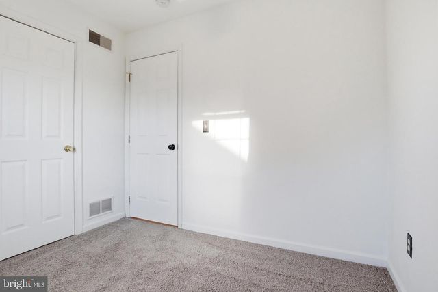 1018 KELLY DR, York, PA 17404