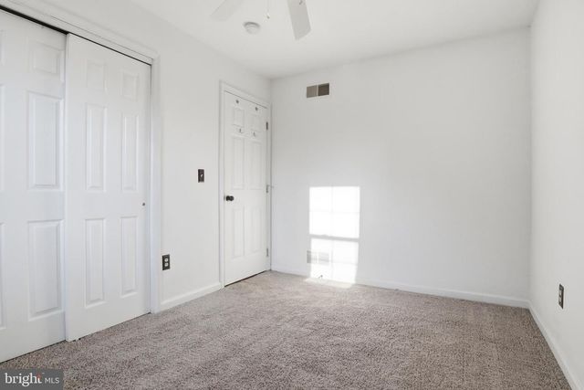 1018 KELLY DR, York, PA 17404