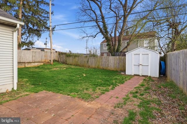 1018 KELLY DR, York, PA 17404