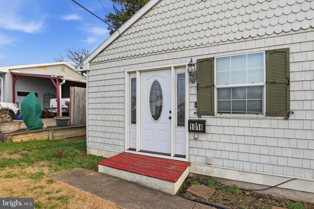 1018 KELLY DR, York, PA 17404