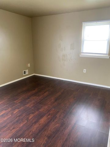 3228 Mystic Port Place, Toms River, NJ 08753