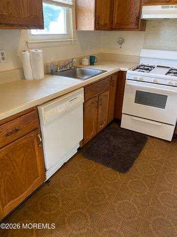 3228 Mystic Port Place, Toms River, NJ 08753