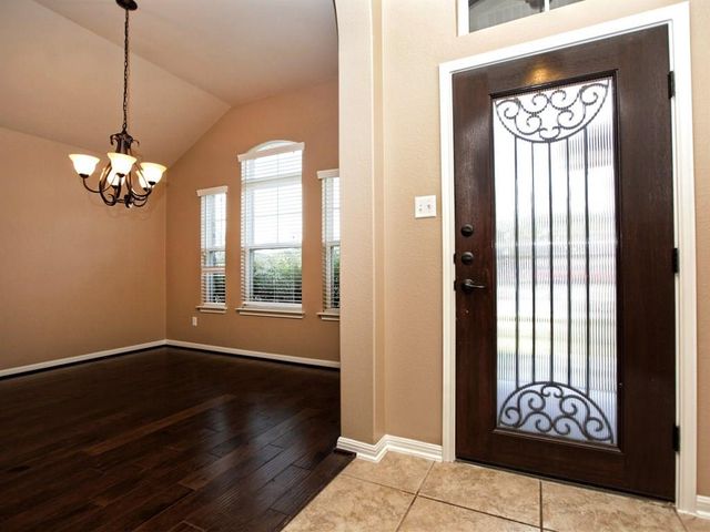 140 Copper Lake LN, Georgetown, TX 78628