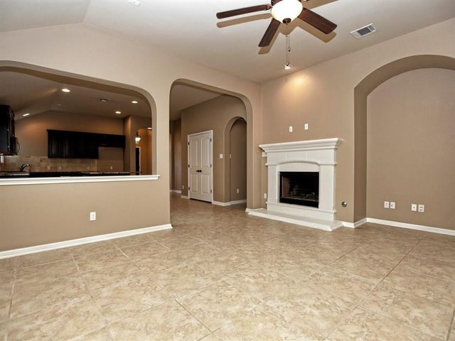 140 Copper Lake LN, Georgetown, TX 78628