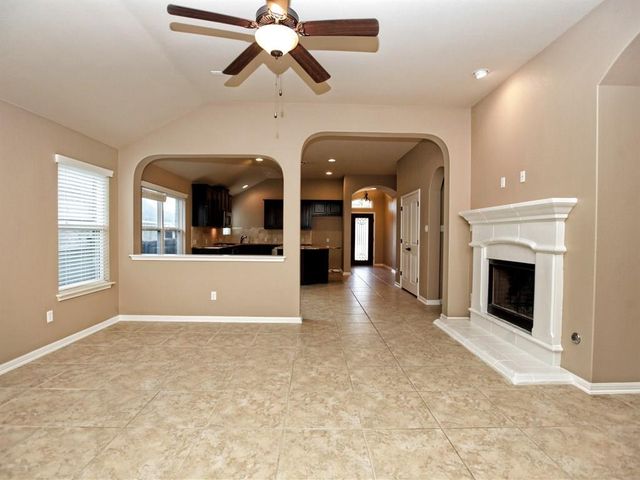 140 Copper Lake LN, Georgetown, TX 78628