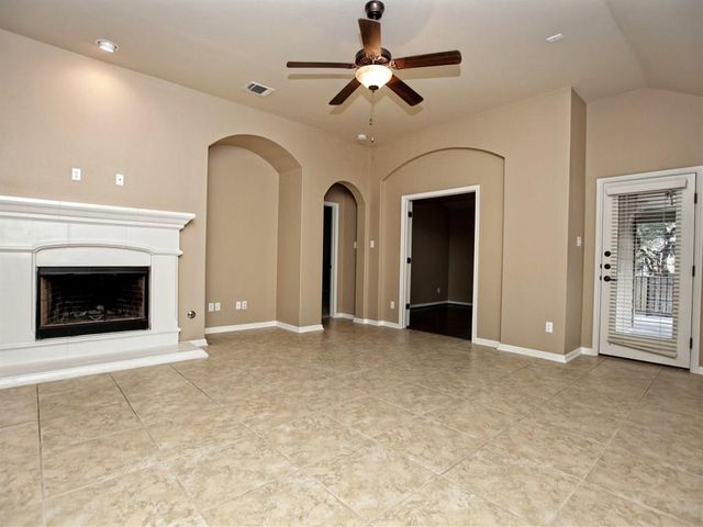 140 Copper Lake LN, Georgetown, TX 78628