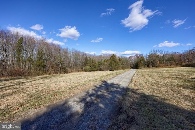 7765 HARMONY GROVE RD, Wellsville, PA 17365