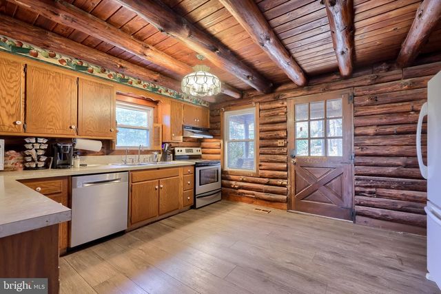 7765 HARMONY GROVE RD, Wellsville, PA 17365