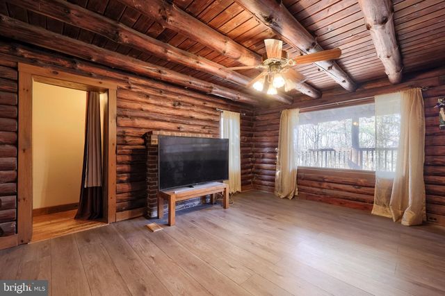 7765 HARMONY GROVE RD, Wellsville, PA 17365