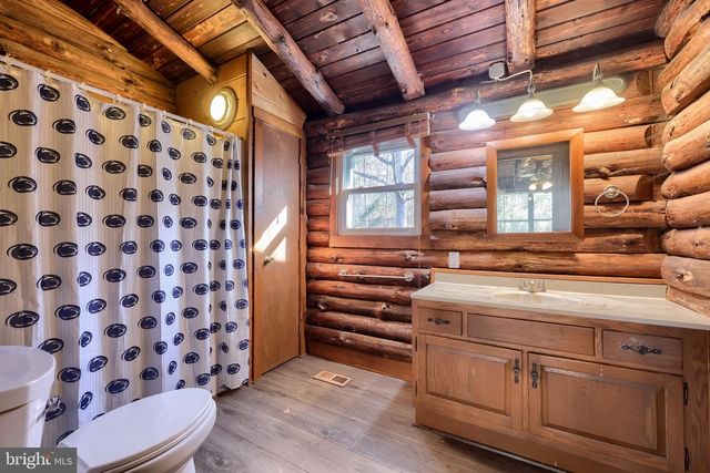 7765 HARMONY GROVE RD, Wellsville, PA 17365