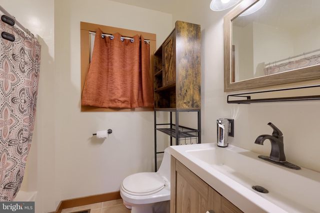 7765 HARMONY GROVE RD, Wellsville, PA 17365