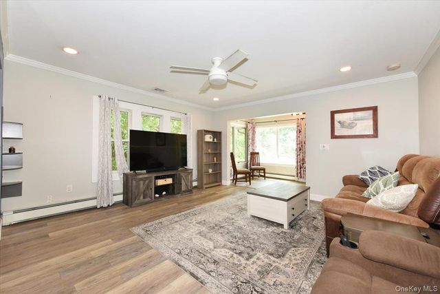 3 School Street, Ronkonkoma, NY 11779