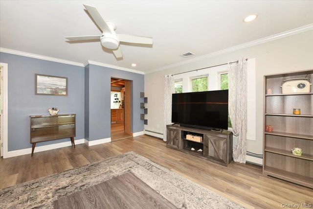 3 School Street, Ronkonkoma, NY 11779