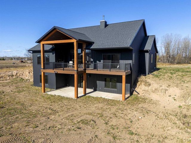 3701 DELCORE ROAD, Oconto, WI 54153