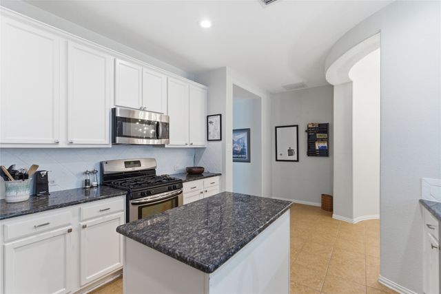 509 Grayson Lane, Lake Dallas, TX 75065