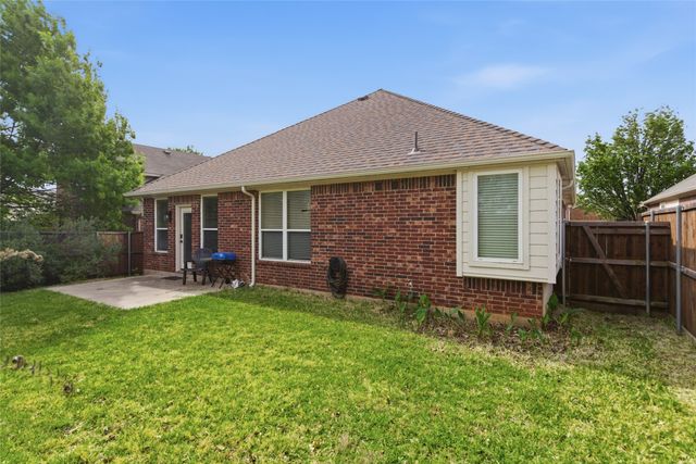 509 Grayson Lane, Lake Dallas, TX 75065