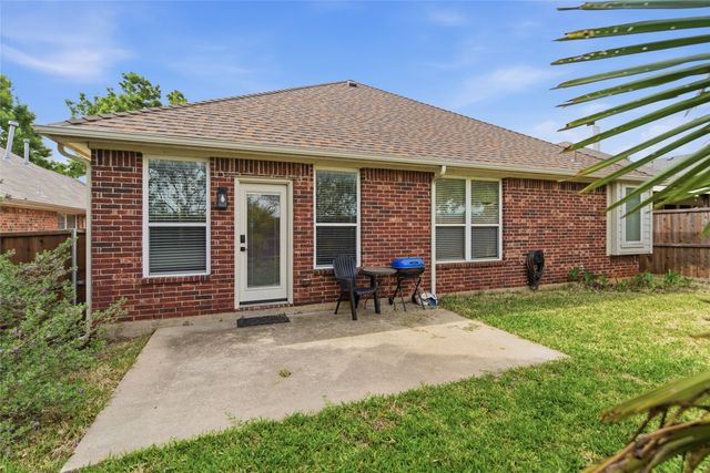 509 Grayson Lane, Lake Dallas, TX 75065