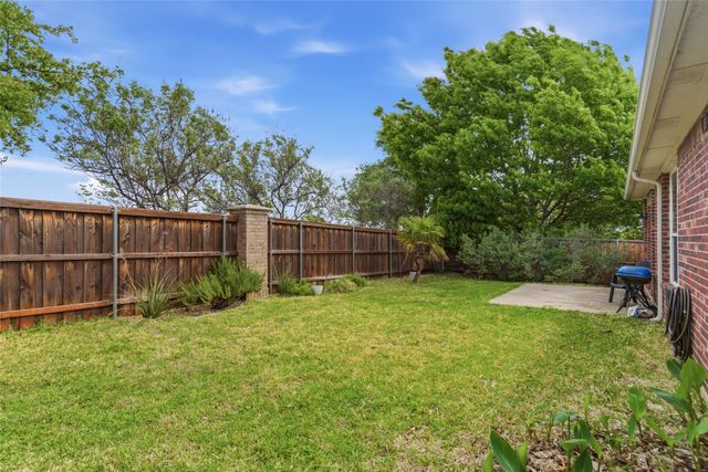 509 Grayson Lane, Lake Dallas, TX 75065