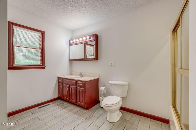 959 Dry Creek Road, Jonesborough, TN 37659