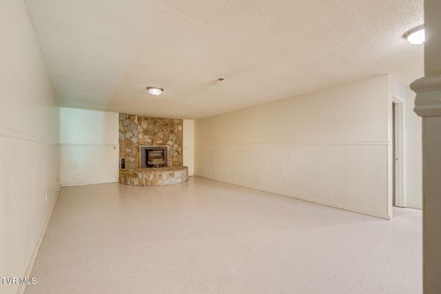 959 Dry Creek Road, Jonesborough, TN 37659
