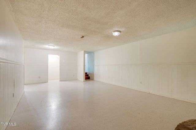959 Dry Creek Road, Jonesborough, TN 37659