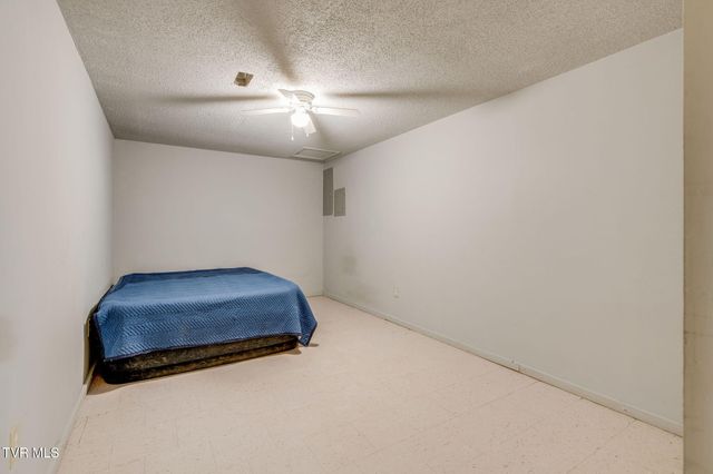 959 Dry Creek Road, Jonesborough, TN 37659