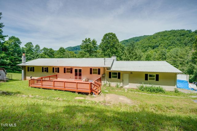 959 Dry Creek Road, Jonesborough, TN 37659