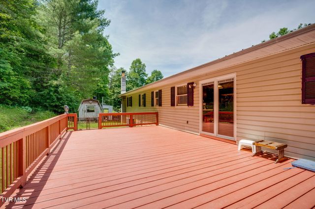 959 Dry Creek Road, Jonesborough, TN 37659