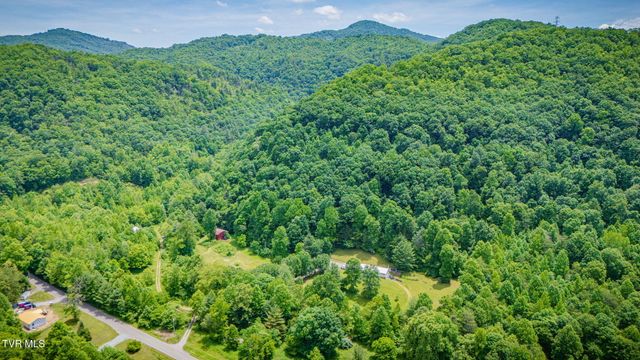 959 Dry Creek Road, Jonesborough, TN 37659