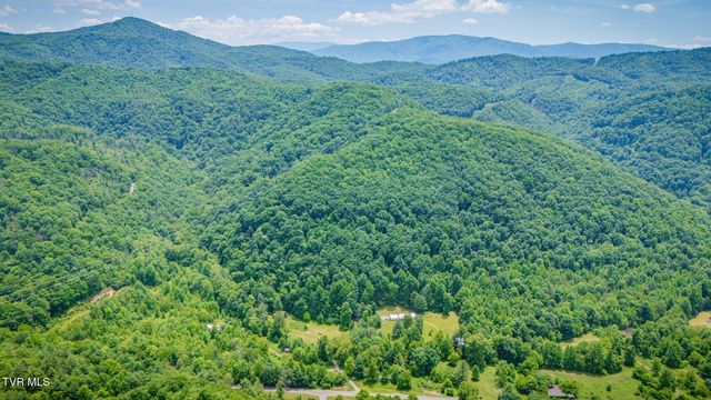 959 Dry Creek Road, Jonesborough, TN 37659