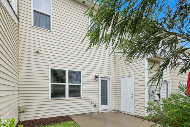 8807 Commons Townes Drive, Raleigh, NC 27616