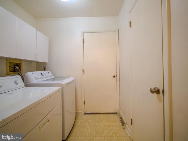 1001 WINFIELD CT, Lansdale, PA 19446