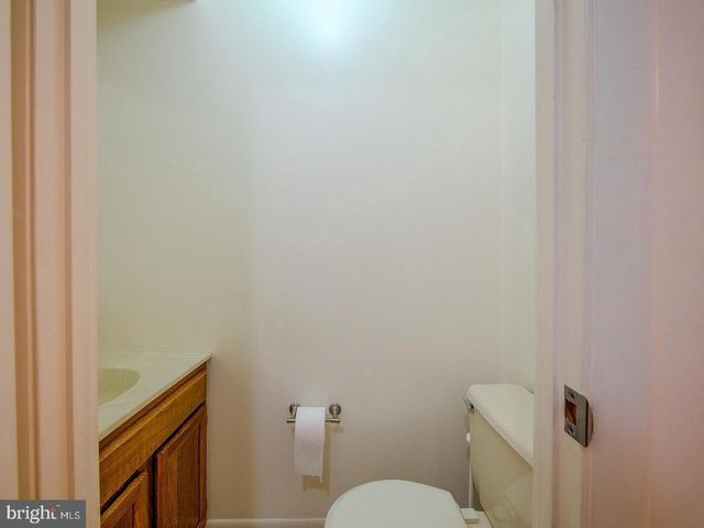 1001 WINFIELD CT, Lansdale, PA 19446