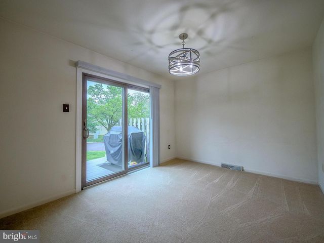 1001 WINFIELD CT, Lansdale, PA 19446