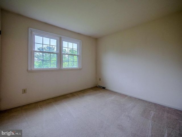 1001 WINFIELD CT, Lansdale, PA 19446