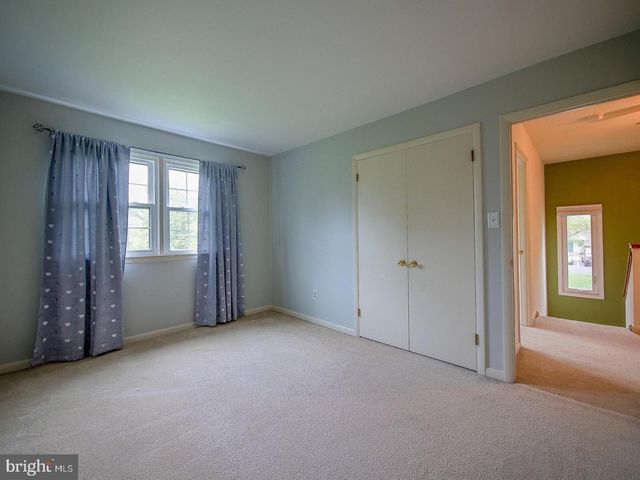 1001 WINFIELD CT, Lansdale, PA 19446