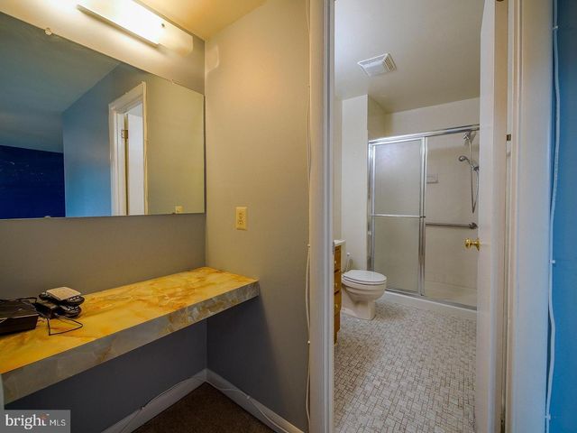 1001 WINFIELD CT, Lansdale, PA 19446