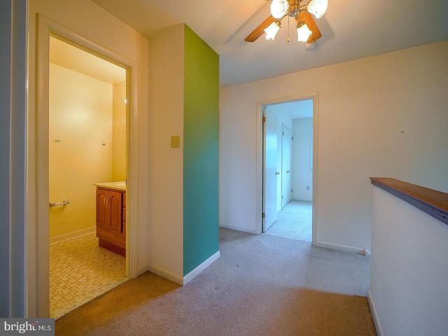 1001 WINFIELD CT, Lansdale, PA 19446