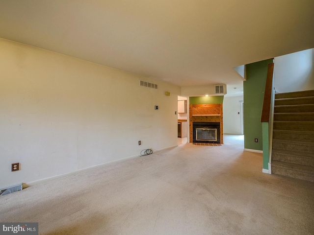 1001 WINFIELD CT, Lansdale, PA 19446
