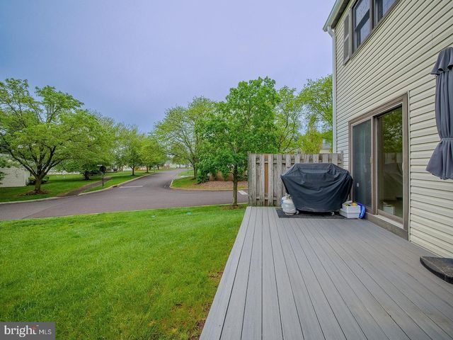 1001 WINFIELD CT, Lansdale, PA 19446