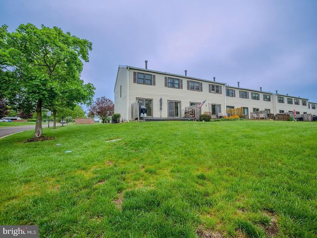 1001 WINFIELD CT, Lansdale, PA 19446