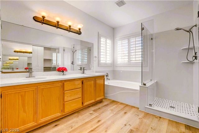 10247 SPLENDOR RIDGE Avenue, Las Vegas, NV 89135