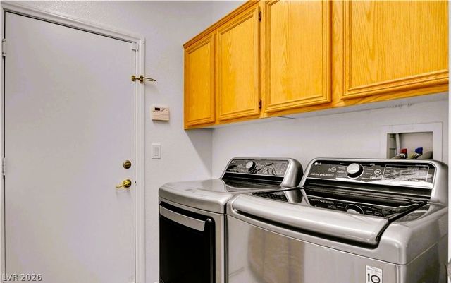 10247 SPLENDOR RIDGE Avenue, Las Vegas, NV 89135