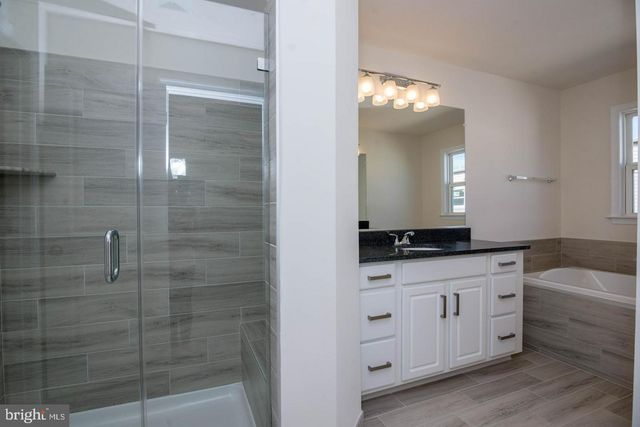 4931 TRAIL VISTA LN, Chantilly, VA 20151