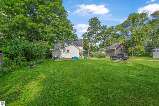 1583 State Street, Grawn, MI 49637