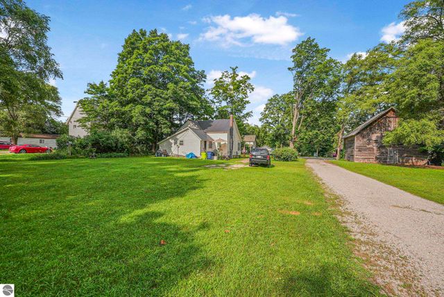 1583 State Street, Grawn, MI 49637