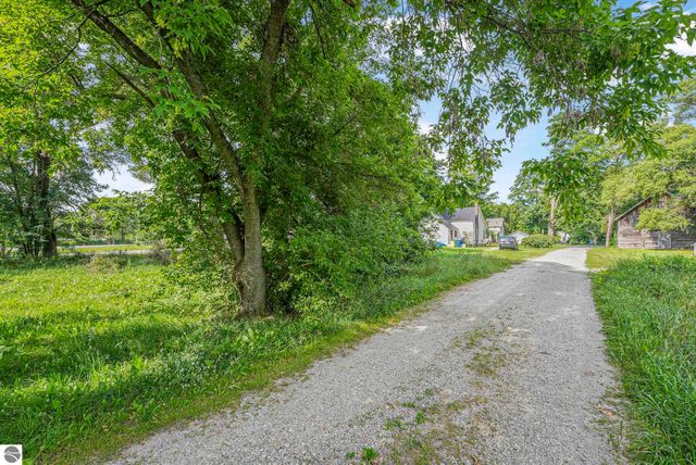 1583 State Street, Grawn, MI 49637