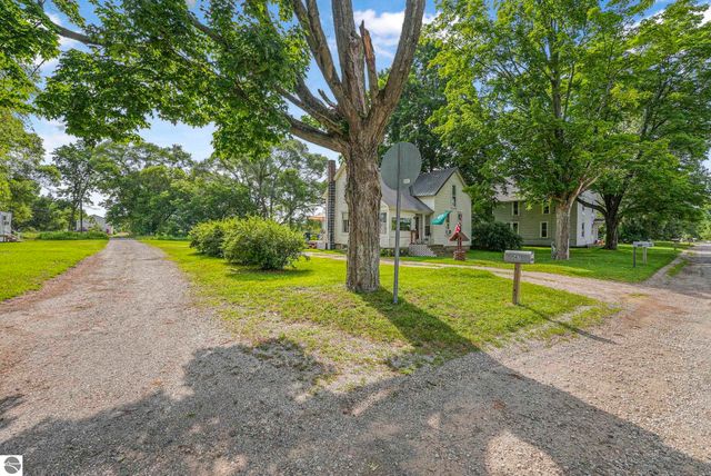 1583 State Street, Grawn, MI 49637